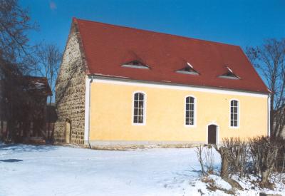 Kirche Saßleben mit Glockenturm