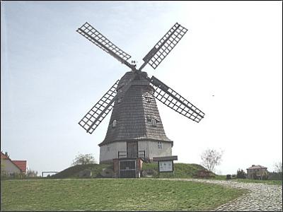 Holländer-Windmühle von 1857, restauriert