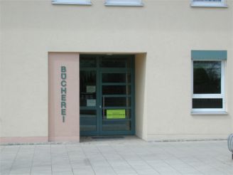 Vorschaubild Pfarr- und Gemeindebücherei Wallersdorf