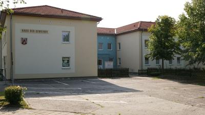 Vorschaubild Haus der Gemeinde Karlsburg