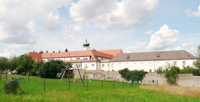 Vorschaubild Klostergästehaus – Geistliche Zelle Kloster Neustift: nur für Pilger und zur geistlichen Einkehr
