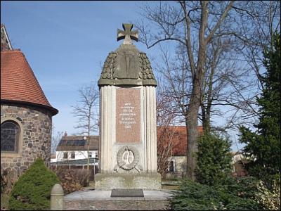 Vorschaubild Kriegerdenkmal Kade