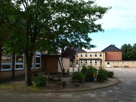 Vorschaubild Grundschule Lunden ´"Schule am Gehölz"