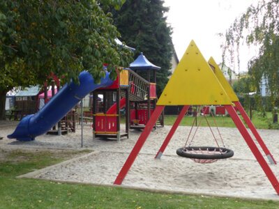 Vorschaubild Kindertagesstätte "Haus der kleinen Füße"