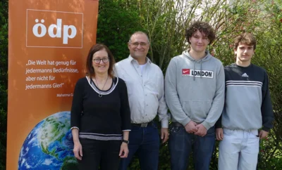 v. l. n. r. Marianne Friedrich, Co-Vorsitzende, Thomas G&ouml;rlich, Co-Vorsitzender, Karl Barnickel und Frederik G&ouml;rlich, beide Beisitzer. Es fehlt Vanessa Felber-Eschenfelder (stellvertretende Vorsitzende)