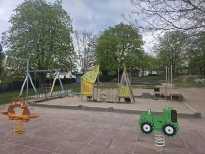 Vorschaubild Kindertagesst&auml;tte 'Villa Kunterbunt' Drosa