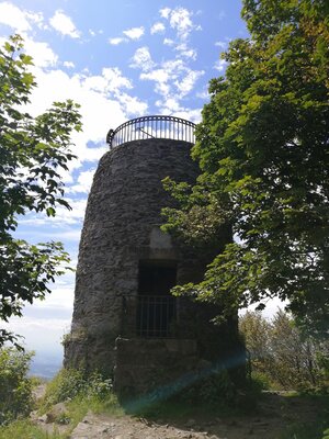 Vorschaubild Aussichtsturm auf dem Hirschenstein