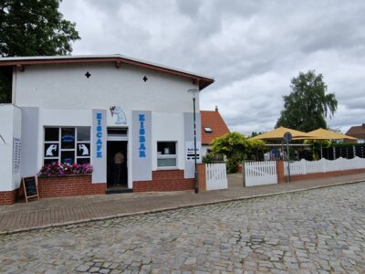 Vorschaubild Eiscafe "Eisbär" in Wulkenzin