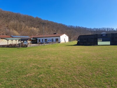 Bild von Sportplatz, Sportlerheim und Kegelbahn