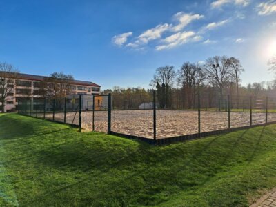 Bild von Minibolzplatz und Beachvolleyballanlage