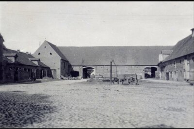 Historische Ansicht des Dorfplatzes in Krampfer
