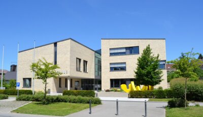 Außenansicht Rathaus Schemmerhofen