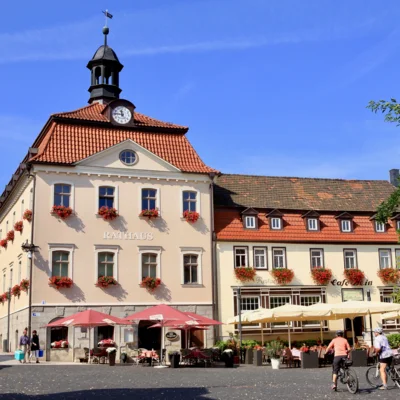 Markt mit Rathaus