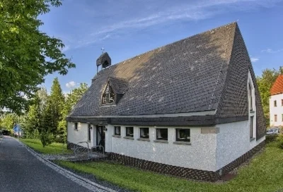 Vorschaubild Halsbr&uuml;cke - St. Lorenzkirche