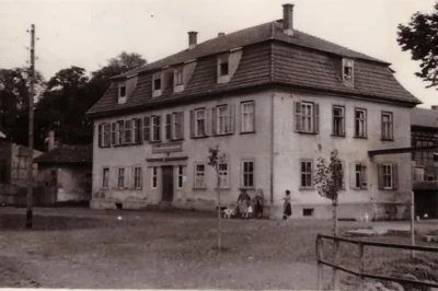 Vorschaubild Rittergut mit Herrenhaus Remst&auml;dt