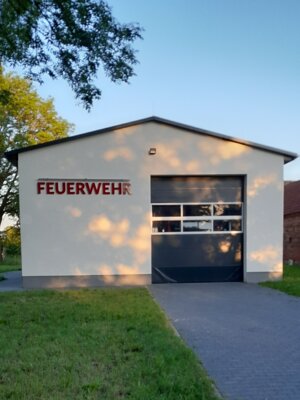 Blick auf das Feuerwehrhaus