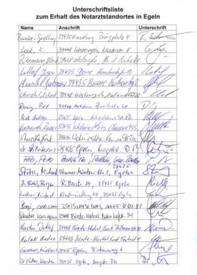 Unterschriftenaktion zum Erhalt des Notarztstandortes Egeln (Bild vergrößern)