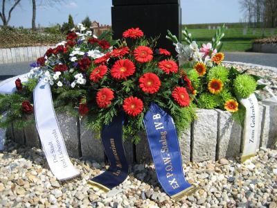 Kranzniederlegungen zum Gedenken der Opfer des 2. Weltkrieges  (Bild vergr&ouml;&szlig;ern)