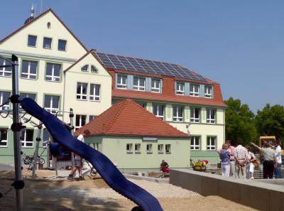 Mächtig gewaltig: Grundschule Annahütte fest in Händen von Handwerkern