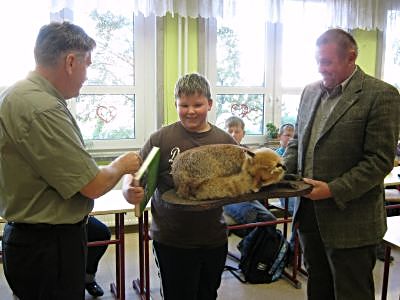 Das „Lernmobil Natur“ an unserer Grundschule (Bild vergr&ouml;&szlig;ern)