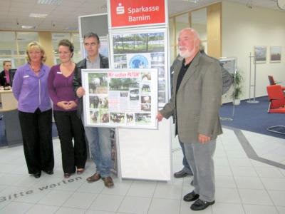Eröffnung der Fotoausstellung in der Sparkassenfiliale Werneuchen (Bild vergrößern)