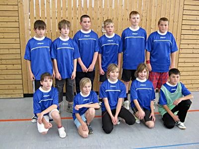 5. Plätze für unsere Schulmannschaften der Klassen 3 / 4 und auch der Klassen 5/6 beim Kreisfinale im Zweifelderball (Bild vergr&ouml;&szlig;ern)