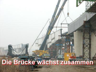 Die Mühlberger Brücke wächst zusammen (Bild vergr&ouml;&szlig;ern)