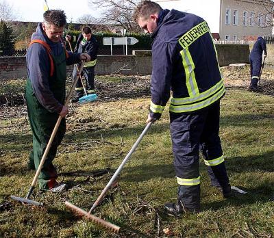Projekt Ehrenfriedhof wird stückweise abgehakt (Bild vergr&ouml;&szlig;ern)