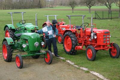 Teilnehmer gesucht zur "Großen Traktoren - Schau" zum Waltersdorfer Dorffest (Bild vergrößern)