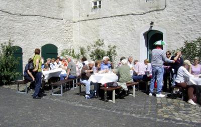 Deutsche Verkehrswacht besuchte am Himmelfahrtstag die Egelner Burg (Bild vergrößern)