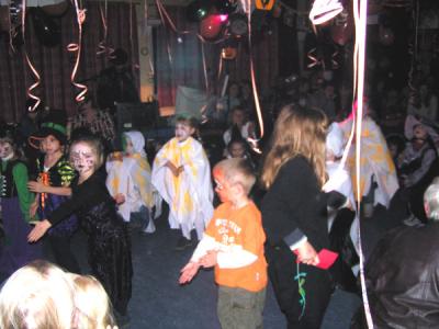 Große Kinder - Halloween - Party in der Gaststätte der Waldbühne Gehren (Bild vergrößern)
