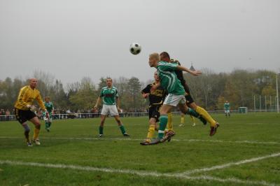 Für Notbremse sah Keeper Herms rote Karte (Bild vergr&ouml;&szlig;ern)