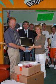 Jugendklub Saftladen bekommt Spende von E.ON edis