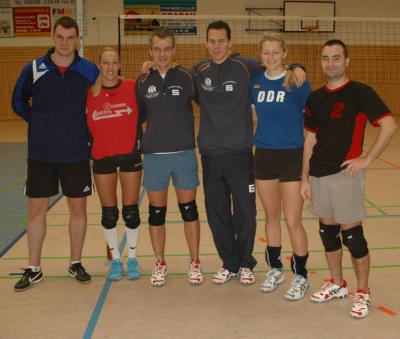 Ehemaligen-Volleyball-Turnier in der Egelner Waldsporthalle (Bild vergrößern)