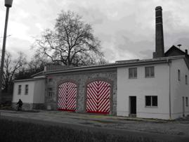 Krahner Alte Brennerei – Feuerwehrmehrzweckgebäude bereichert die Ortsansicht (Bild vergrößern)