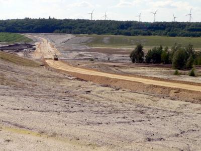 Grüße über den Tagebau: Der Nachbar feiert 300 Jahre Spiegelhütte (Bild vergrößern)