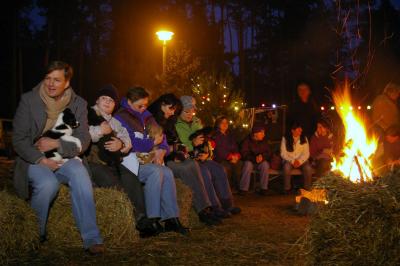 Weihnachtsfeier für die Tiere im Tierheim Ladeburg   (Bild vergrößern)