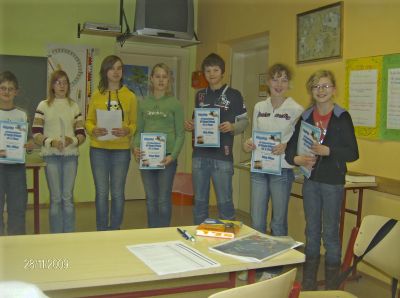 Vorlesewettbewerb der 6. Klasse am 1. 12. 2009 (Bild vergr&ouml;&szlig;ern)