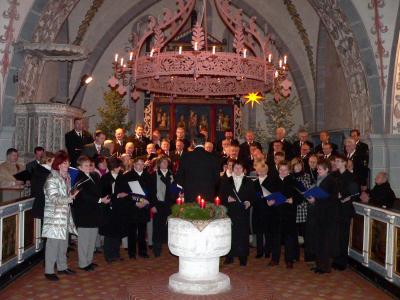 Klettwitzer Adventskonzert vereint drei Chöre