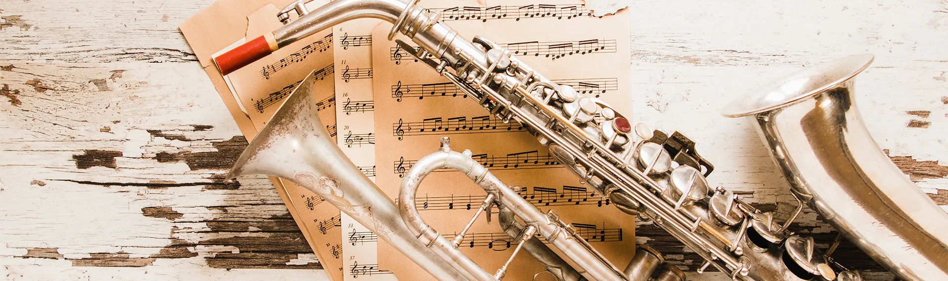 Musiknoten mit Saxophone
