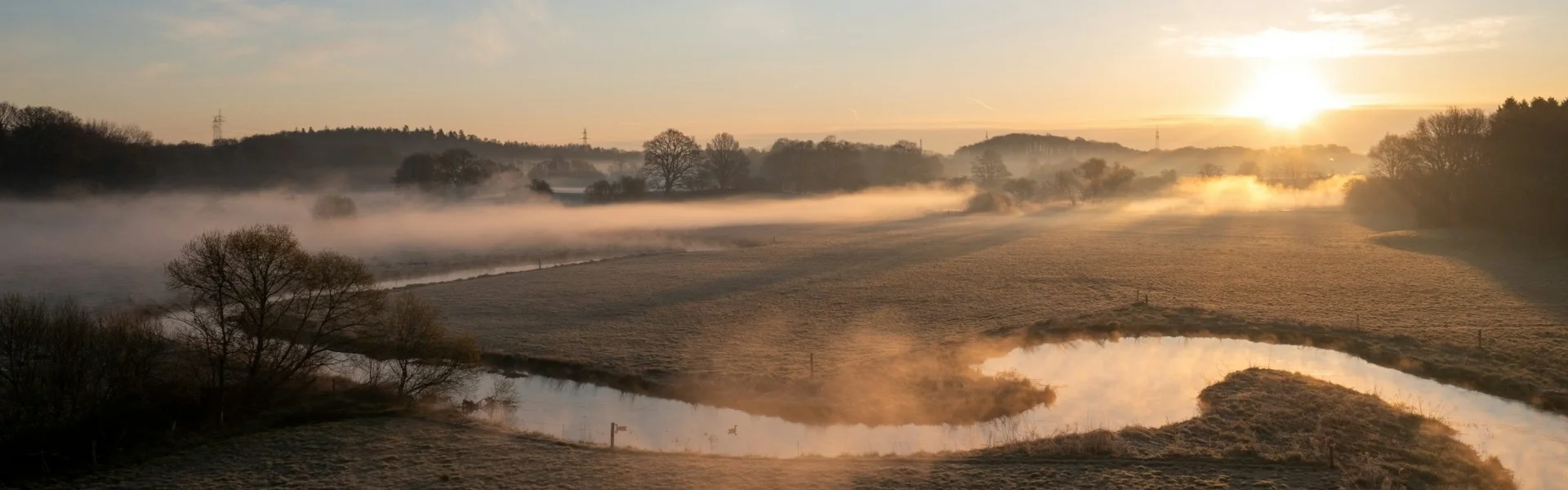 Sorge-Landschaft im Nebel