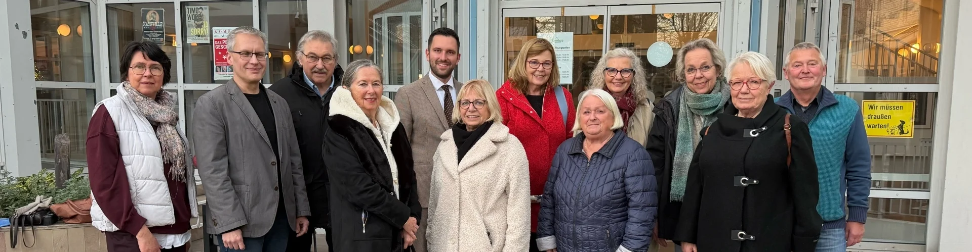 Seniorenbeirat mit Bürgermeister Richter und Fachbereichsleiter Tomberg nach der konstituierenden Sitzung | zur Startseite