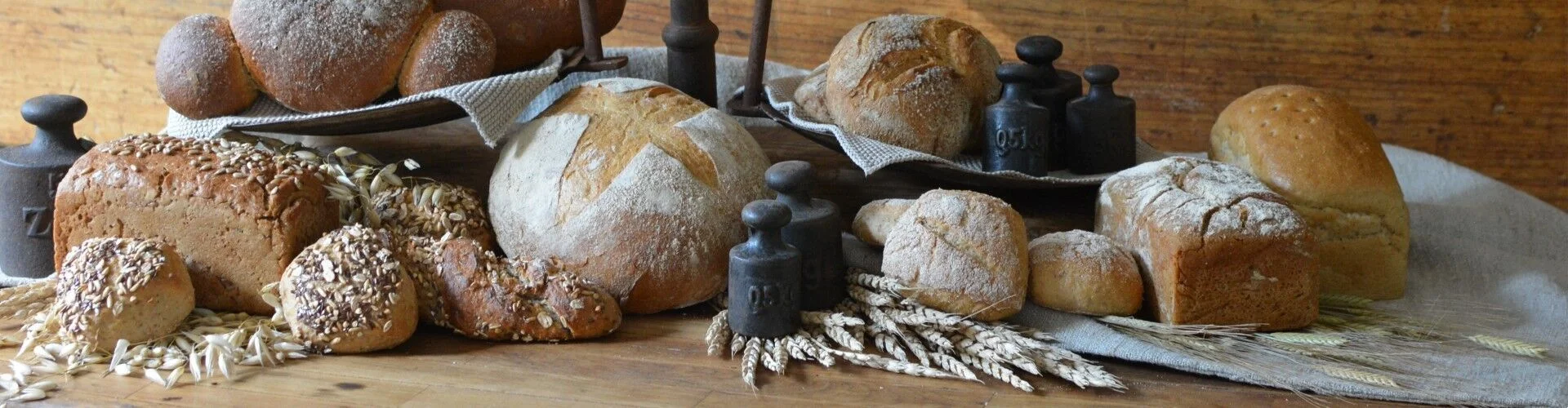 verschiedene Backwaren von HarzBrot | zur Startseite