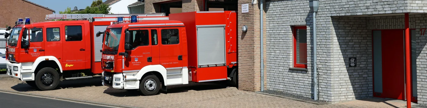 GH Rath-Anhoven mit Fahrzeugen