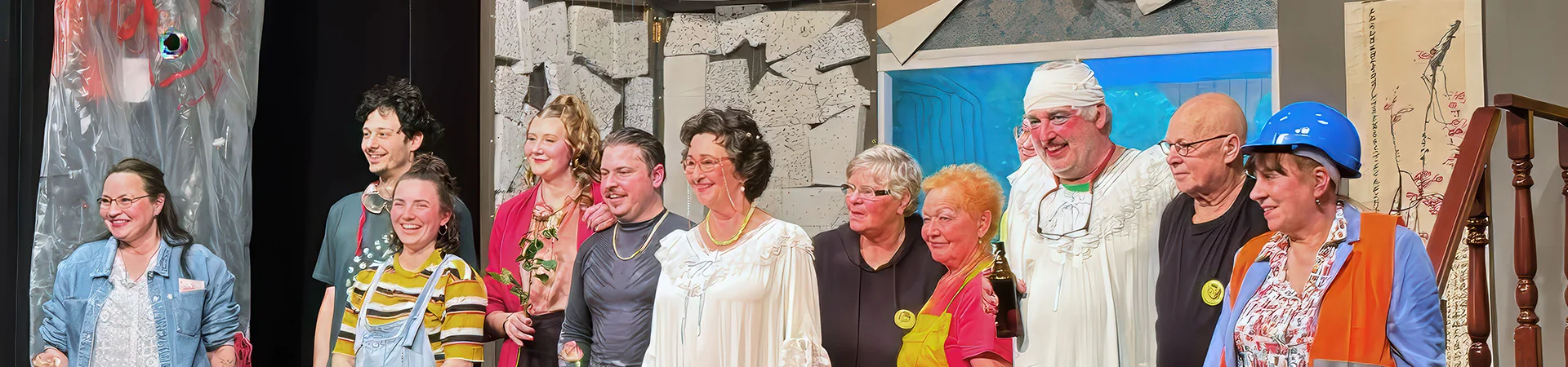 Die Leiche unterm Laminat / Wo ist die Tante - Ensemble