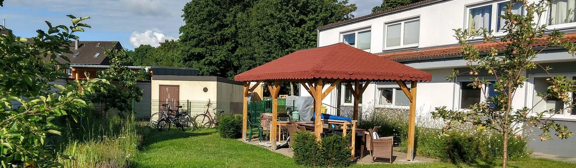 Pavilon Hinten