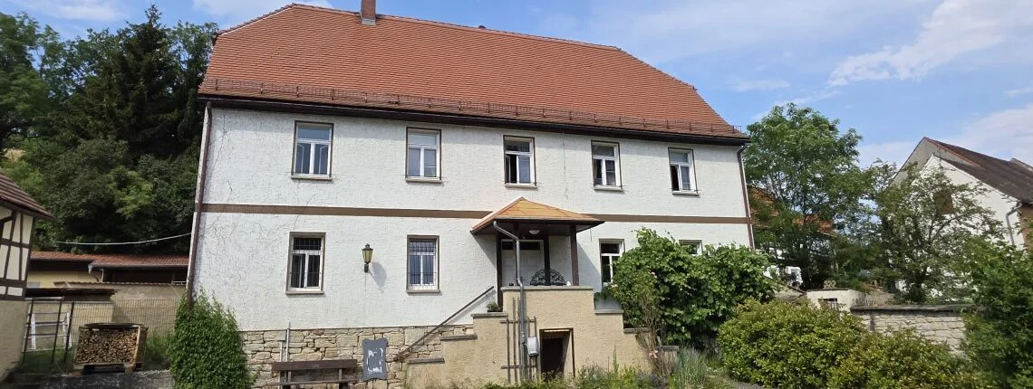 Ehemaliges Pfarrhaus Kraftsdorf, Str. d. Einheit 44