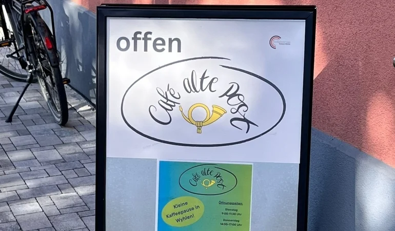 Strassen-Aufsteller des Café Alte Post