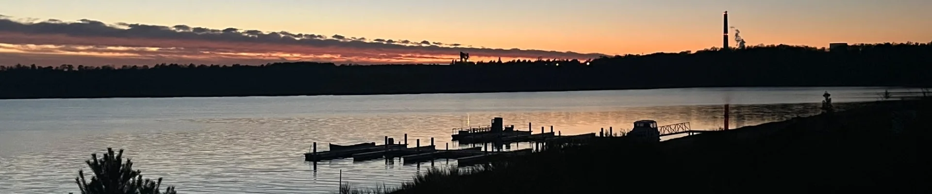 Steg im Sonnenuntergang am Großräschener See | zur Startseite