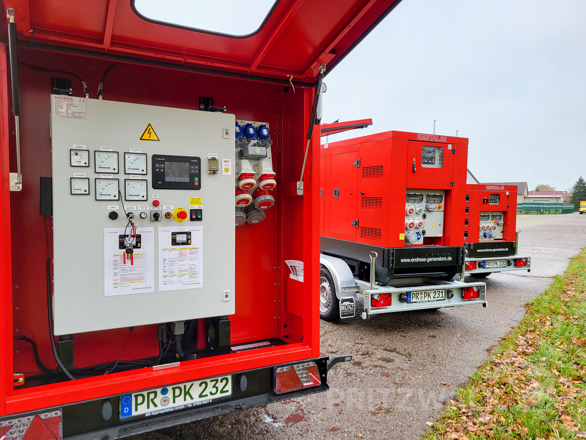 Hightech für den Notfall. Der neueste Notstromversorger liefert eine Leistung von 80 Kilowatt. Foto: Beate Vogel